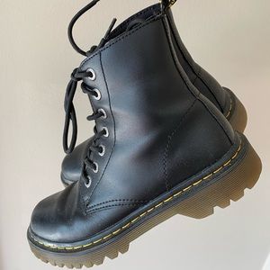 DR MARTENS 1460 lace up boot black size 7